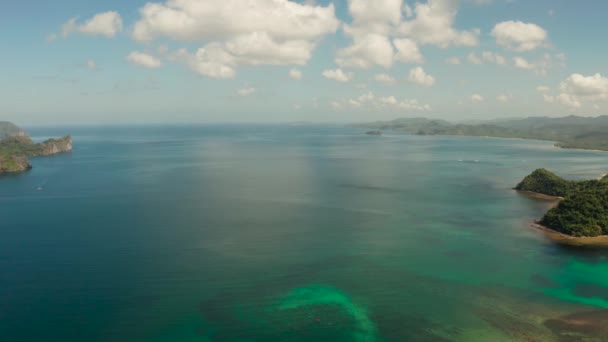 Havslandskap med tropiska öar El Nido, Palawan, Filippinerna — Stockvideo