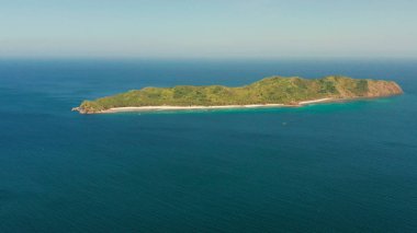 Tropikal ada El Nido, Palawan, Filipinler 'li Deniz Burnu