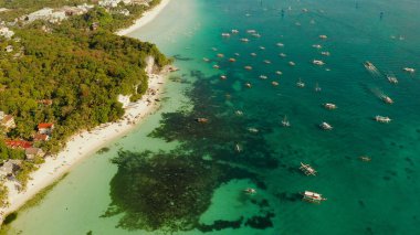 Beyaz kumlu plajlı Boracay Adası, Filipinler