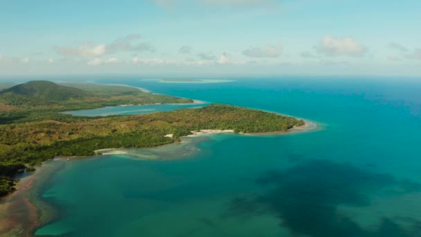 熱帯の島の海岸線。パラワン島バラバック島 — ストック動画