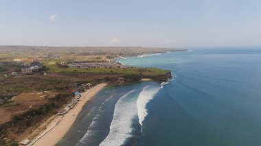 Plajlı deniz manzarası