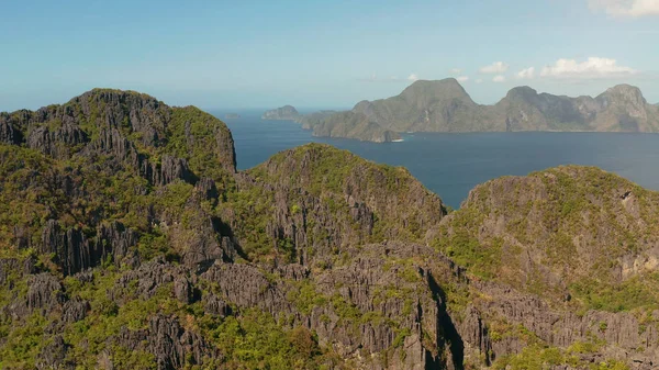 Paisaje marino con islas tropicales El Nido, Palawan, Filipinas — Foto de Stock