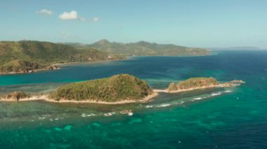 Tropikal ada ve mavi deniz, Filipinler, Palawan