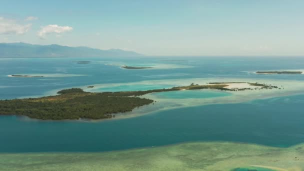 Île tropicale et récif corallien, Philippines, Palawan — Video