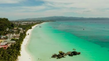 Beyaz kumlu plajlı Boracay Adası, Filipinler