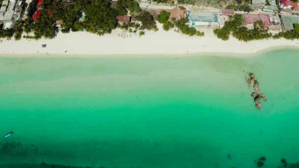 흰색 모래사장 이 있는 보르 카이 섬, 필리핀 — 비디오