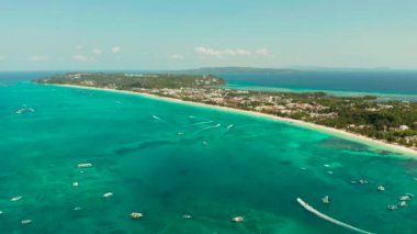 Beyaz kumlu plajlı Boracay Adası, Filipinler