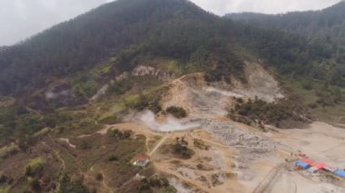 Volkanik plato Endonezya Dieng Platosu