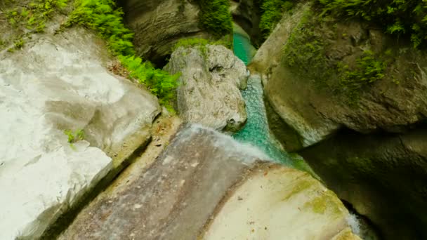 Bela cachoeira tropical Filipinas, Cebu — Vídeo de Stock