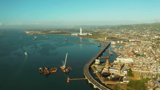 Moderne stad Cebu met wolkenkrabbers en gebouwen, Filippijnen. — Stockvideo