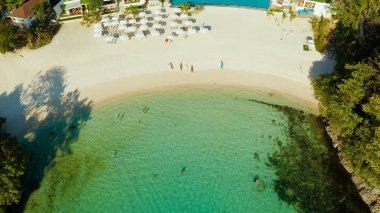 Beyaz kumlu plajlı Boracay Adası, Filipinler