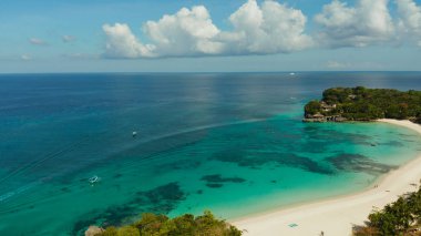 Beyaz kumlu plajlı Boracay Adası, Filipinler