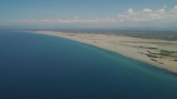 Θάλασσα τοπίο με παραλία. Φιλιππίνες, Λουζόν — Αρχείο Βίντεο