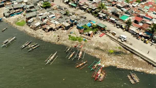 Manila 'nın gecekondu ve yoksul semtleri. — Stok video