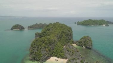 Caramoan Adaları Deniz Burnu, Camarines Sur, Filipinler.