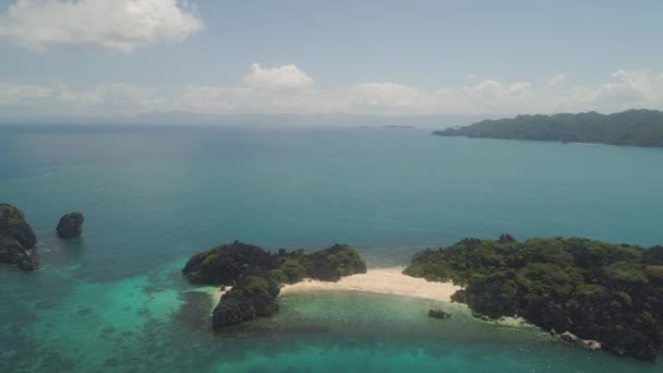 Seascape of Caramoan Islands, Camarines Sur, Filipinas. — Vídeo de Stock
