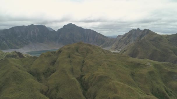 Lago da cratera Pinatubo, Filipinas, Luzon. — Vídeo de Stock