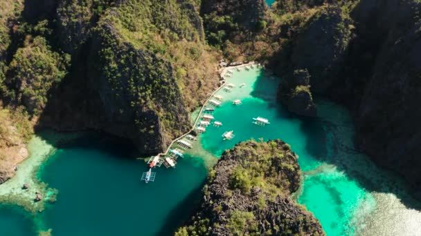 Paesaggio marino con lagune e acqua turchese — Video Stock