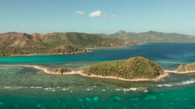 Tropikal ada ve mavi deniz, Filipinler, Palawan
