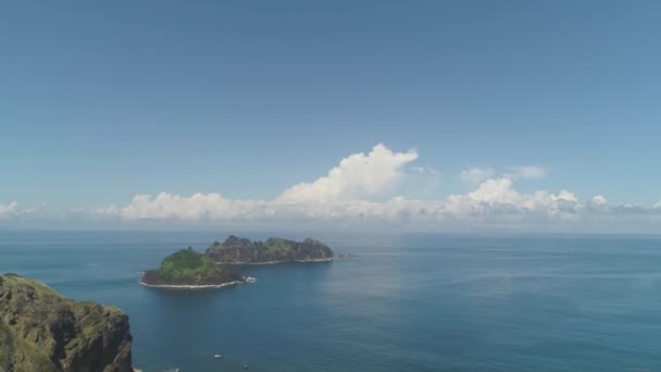 Faro a Cape Engano. Filippine, isola di Palau . — Video Stock