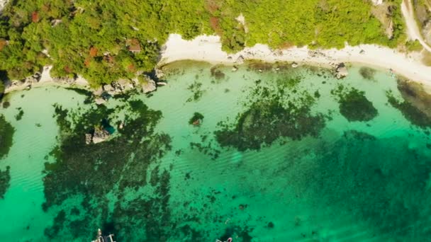 Isla Boracay con playa de arena blanca, Filipinas — Vídeo de stock