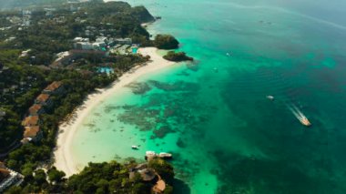 Beyaz kumlu plajlı Boracay Adası, Filipinler