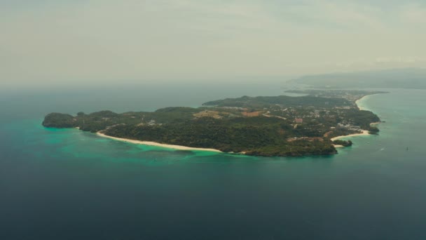 Tropikalna wyspa z piaszczystą plażą, Boracay, Filipiny — Wideo stockowe