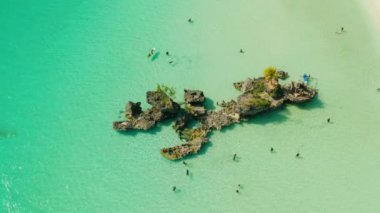 Beyaz kumlu plajlı Boracay Adası, Filipinler