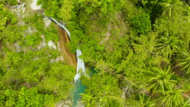 Krásný tropický vodopád Filipíny, Cebu — Stock video