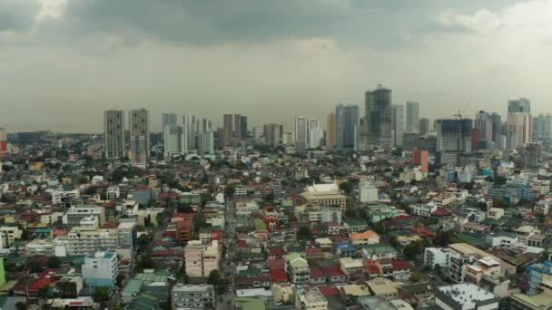 Manila, Filipinler hava manzarasının başkenti.. — Stok video