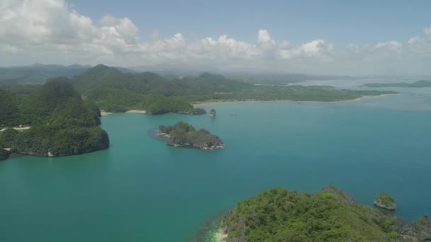 Caramoan Adaları Deniz Burnu, Camarines Sur, Filipinler. — Stok video