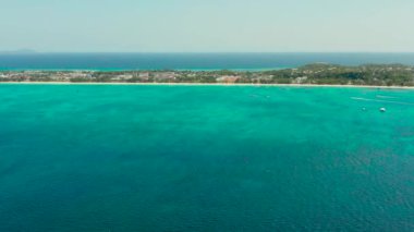 Beyaz kumlu plajlı Boracay Adası, Filipinler