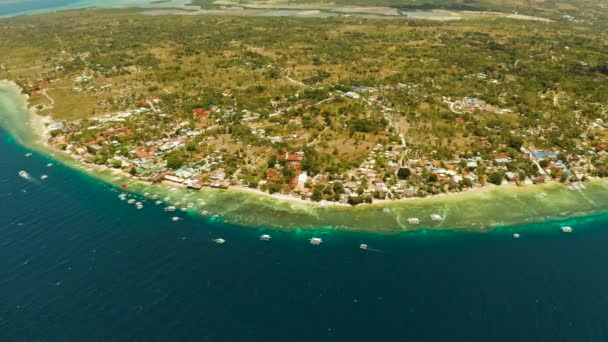 Wybrzeże wyspy Cebu, Moalboal, Filipiny. — Wideo stockowe