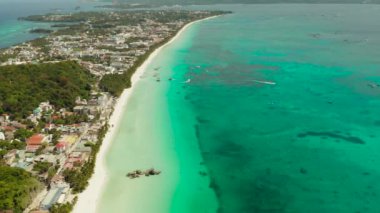 Beyaz kumlu plajlı Boracay Adası, Filipinler
