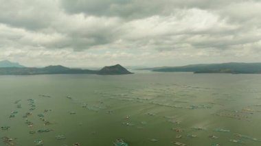 Göldeki Taal Volkanı. Tagaytay, Filipinler.