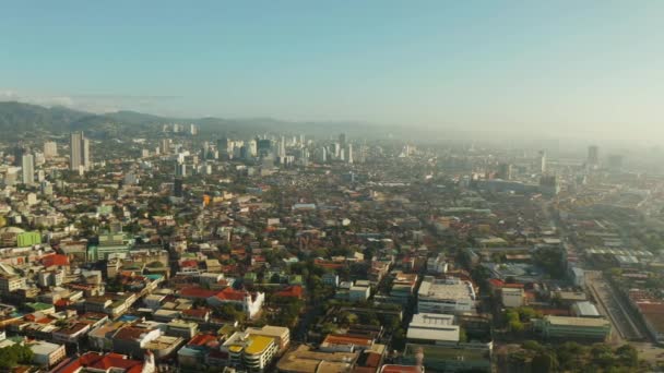 Modern city of Cebu with skyscrapers and buildings, Philippines. — Stock Video