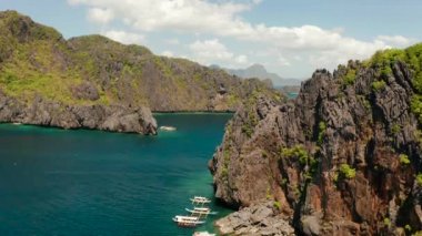 Tropik adaları olan deniz burnu El Nido, Palawan, Filipinler