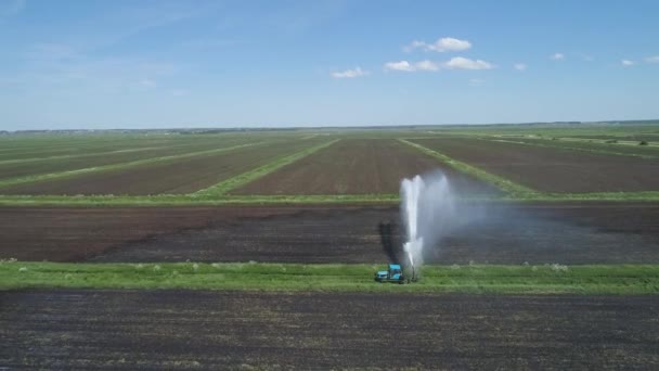 System nawadniania gruntów rolnych. — Wideo stockowe