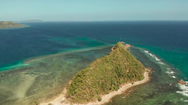 Isola tropicale e mare blu, Filippine, Palawan — Video Stock