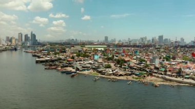 Manila şehri, Filipinlerin başkenti..