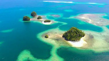 Britanya Adaları Grubu. Surigao Del Sur, Mindanao, Filipinler.