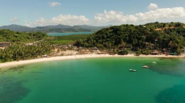 Filipinler, El Nido 'daki Las Cabanas Plajı