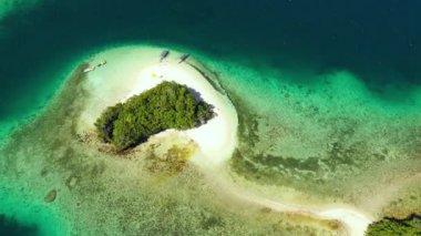Britanya Adaları Grubu. Surigao Del Sur, Mindanao, Filipinler.