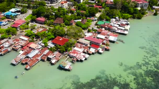 Vista de la ciudad de Tagbilaran desde arriba. Bohol, Filipinas. — Vídeo de stock