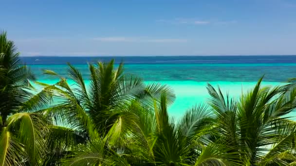 Playa de arena y mar tropical. Isla de Panglao, Filipinas. — Vídeo de stock