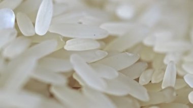 4K ekran, aşırı yakın plan, pişmemiş beyaz pirinç..