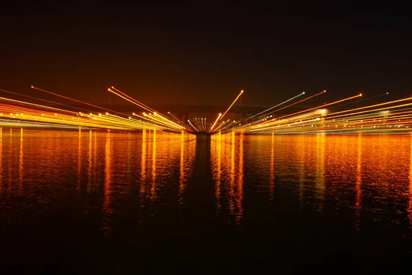 Lichter Von Der Tauranga Hafenbrücke Und Umgebung Erhellen Den Nachthimmel — Stockfoto