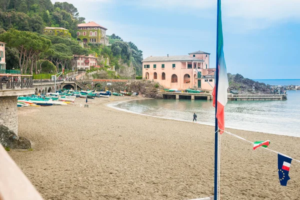 Levante Italy April 2011 Mediterranean Seaside Beach Village Set Hill — Stock Photo, Image