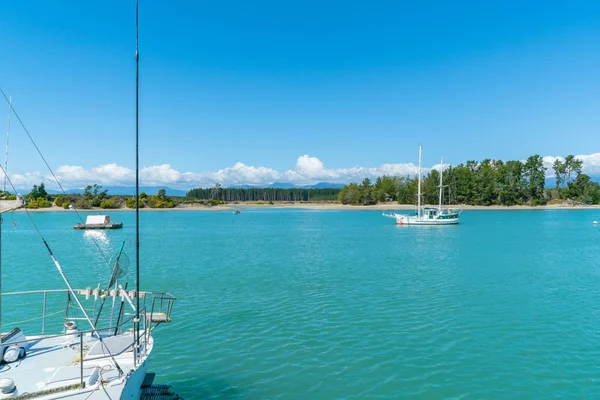 Barco Atracado Baía Estuário Waimea Mapua Baía Tasman Com Centro — Fotografia de Stock