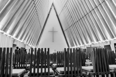 Yeni Zelanda'daki Christchurch depremler ardından kilise geçici binanın için yaratıcı mimarisi. Karton Anglikan katedrali